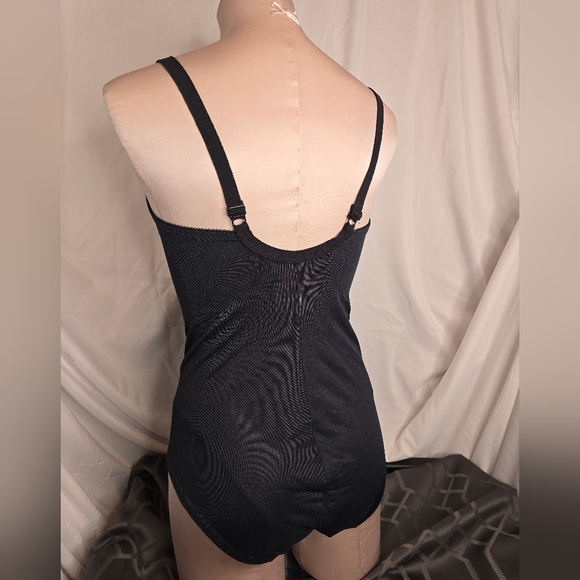 Vintage Black Bodysuit - Picture 2 of 3